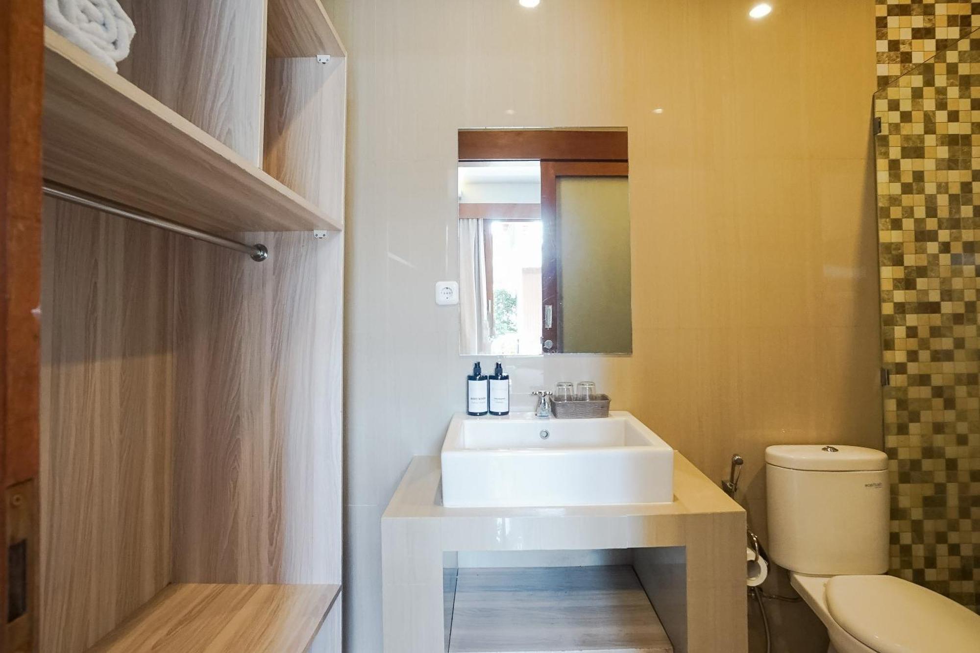Mahesa Suites Seminyak Екстер'єр фото